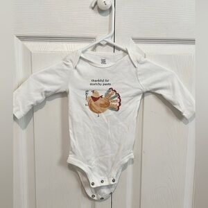 Bundled 3 Fall Carter’s Onesies GUC, size 6 month